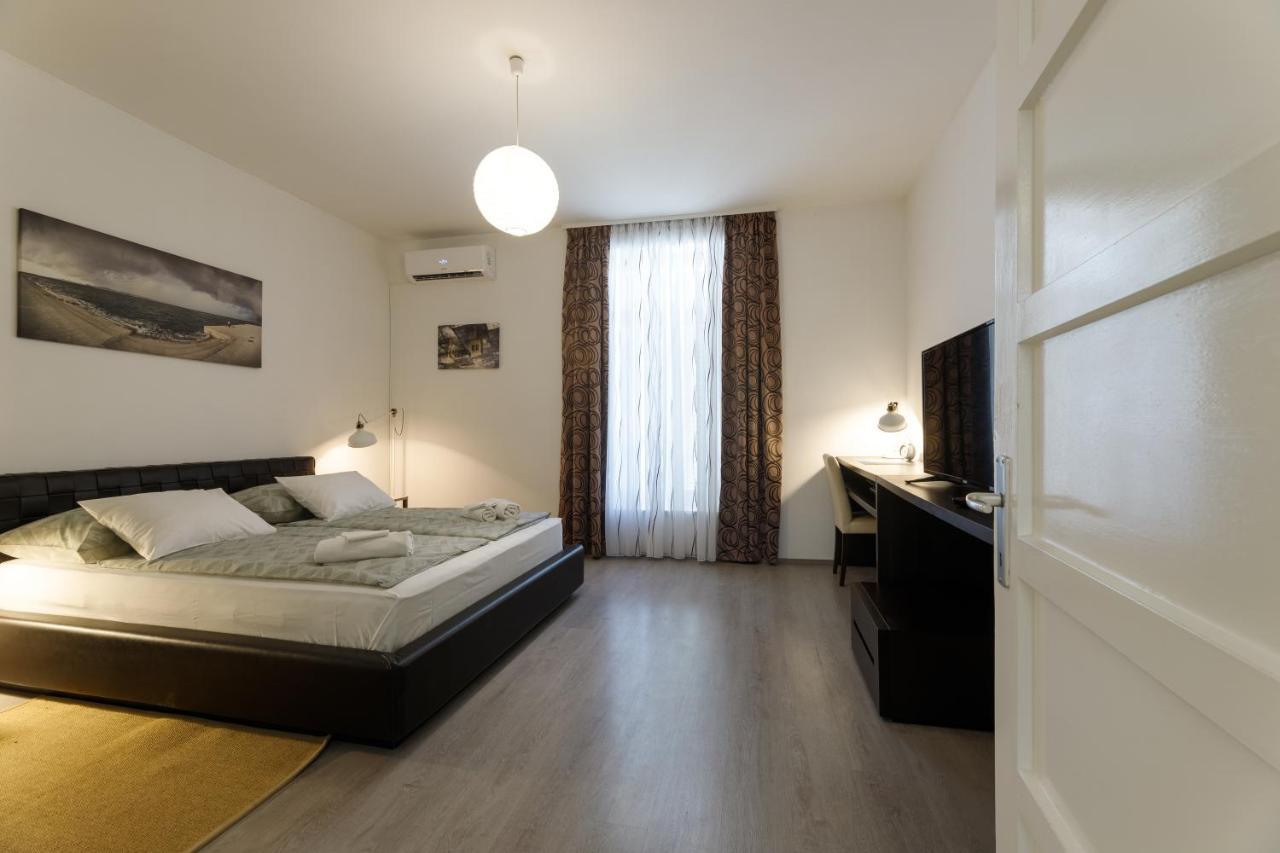 Studio Vito